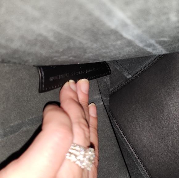 Balenciaga - Picture 11 of 12